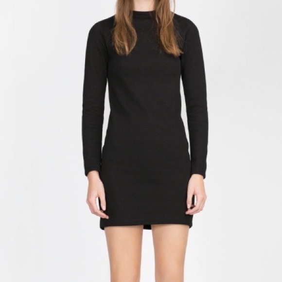 Black long sleeve dress - Picture 3 of 3